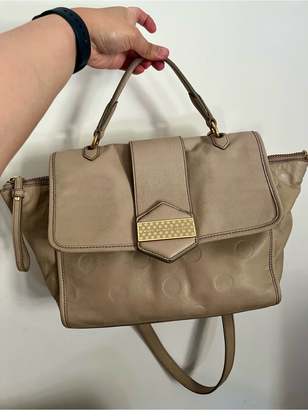 Marc by Marc Jacobs Beige Leather Trapeze Shoulder Bag